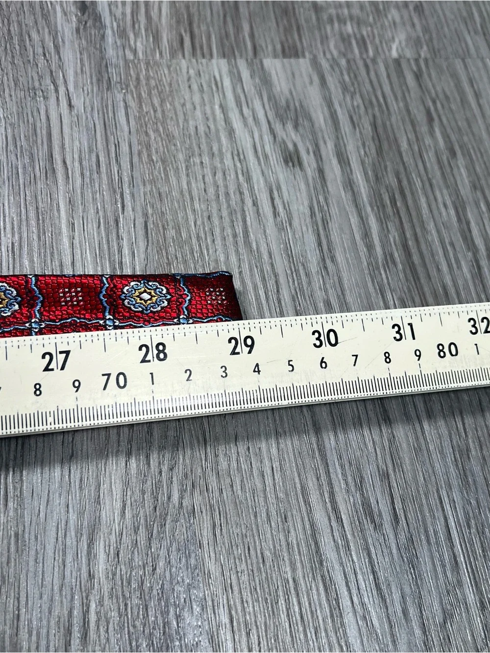 NWT Jos. A. Bank Signature Collection Mens Neck Tie Red Neat Geometric Silk 58”